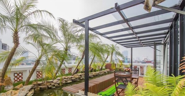 Luxury Apartment, Lake View | Terrace/patio