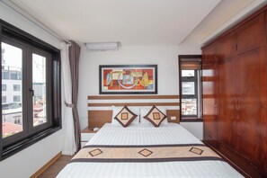 Business appartement, uitzicht op binnenplaats | Luxe beddengoed, pillowtop-bedden, individueel gedecoreerd