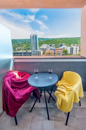 Comfort Apartment, City View | Balcony