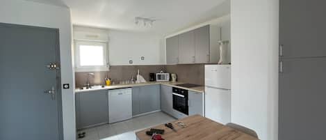 Four, plaque de cuisson, lave-vaisselle