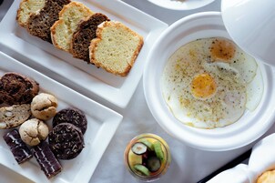 Desayuno bufé gratuito y diario