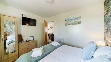 2 bedrooms, free WiFi, bed sheets