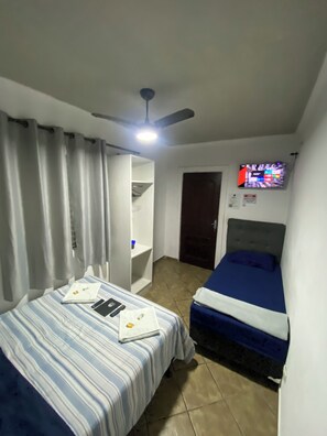 Chambre Classique Double ou avec lits jumeaux | 3 chambres, Wi-Fi gratuit, draps fournis