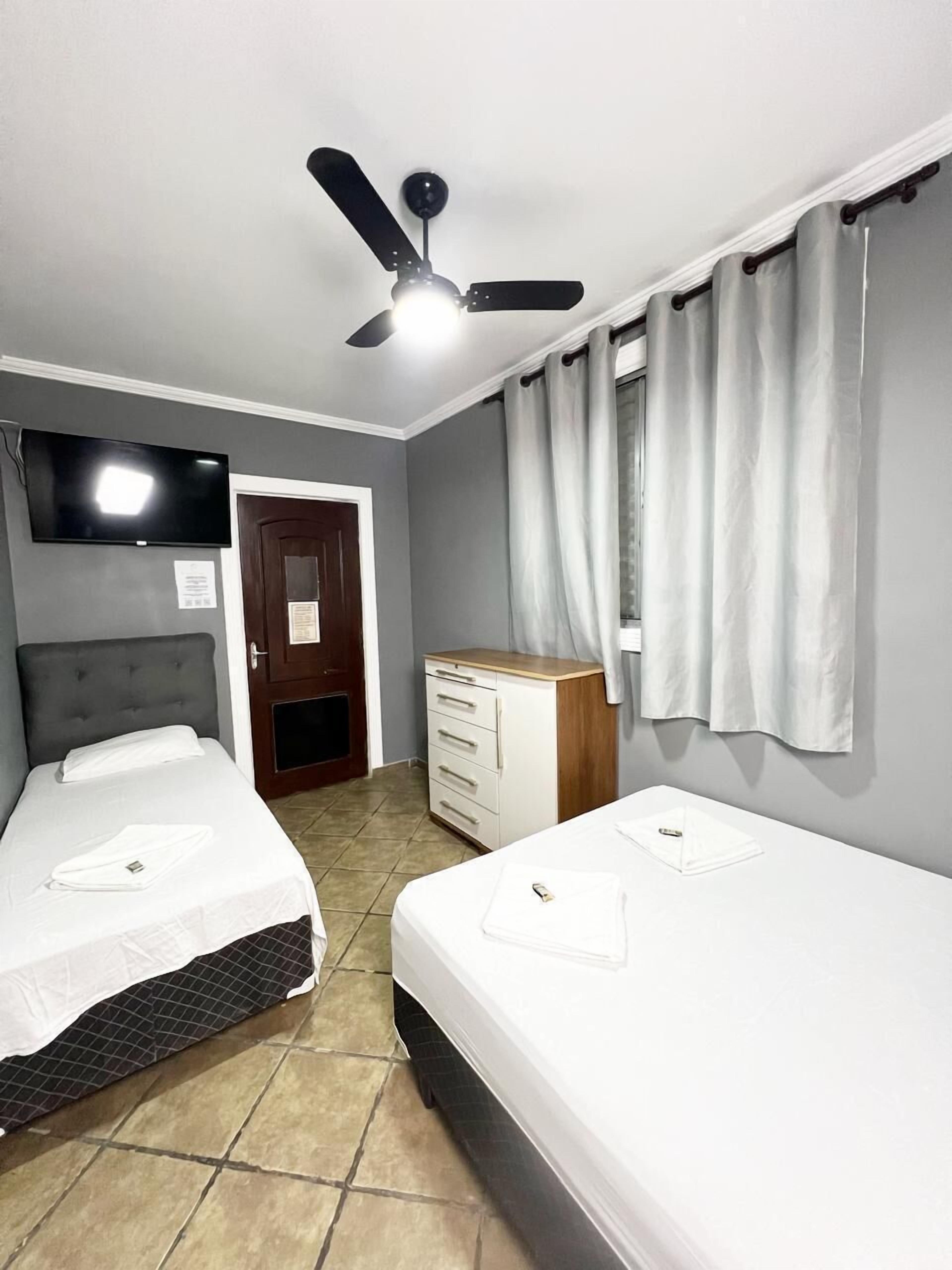 Dobbelt- eller tomannsrom – classic | Wi-fi (inkludert) og sengetøy