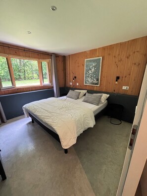 4 bedrooms - 4 Bedroom Private vacation home in Lanton (Lanton)