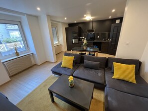 TV - Work`n`Sleep Mulhouse (Mulhouse)