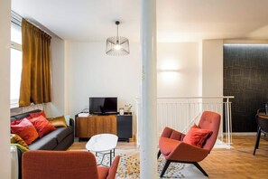 TV - Cosy Appartement 3 Chambres Proximité Paris Expo Versailles - Tour Eiffel (Paris)