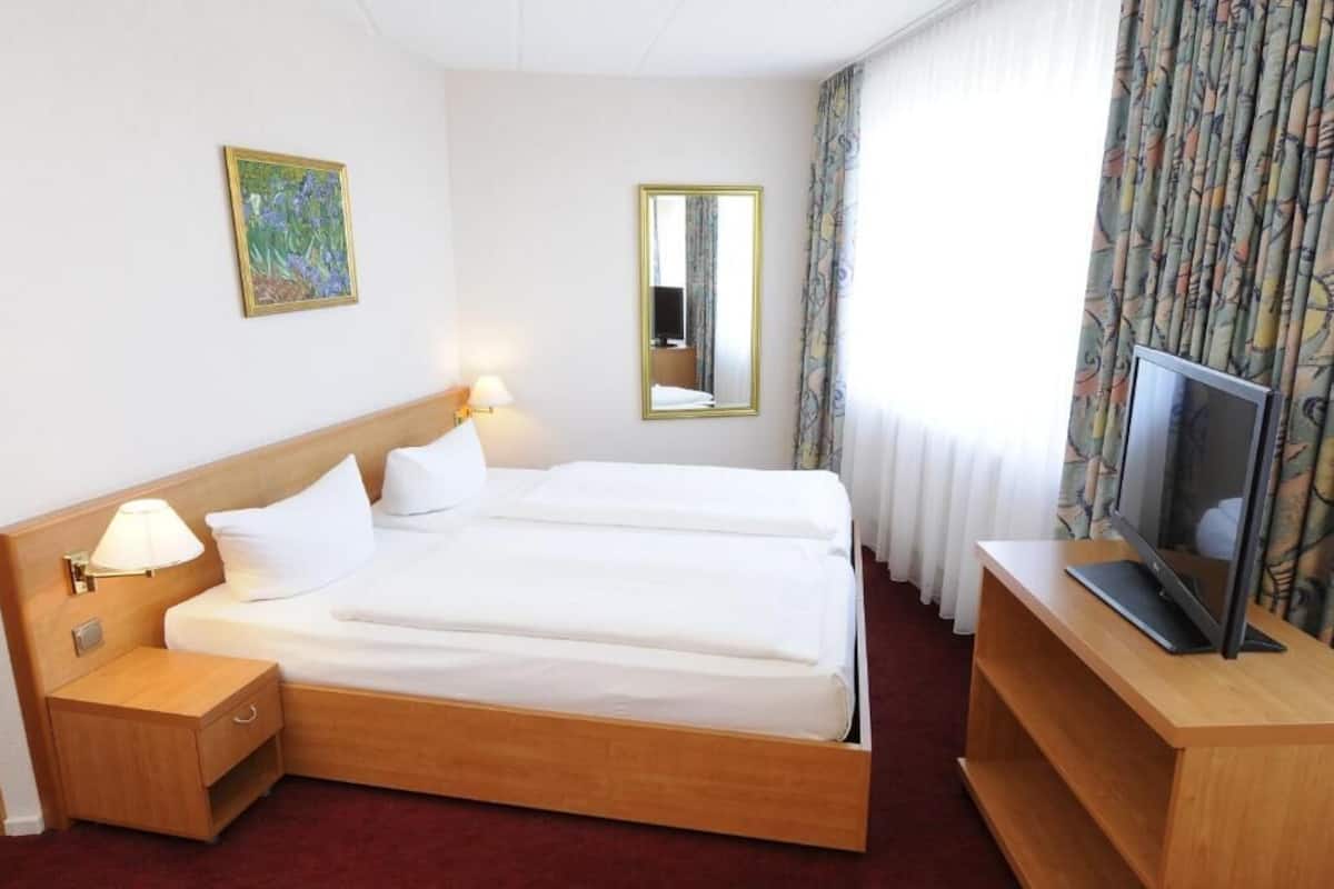 Standard Double Room | 1 bilik tidur, Wi-fi percuma
