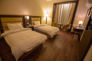 Iron/ironing board, free WiFi - Hunza Darbar Hotel  (Karimabad)