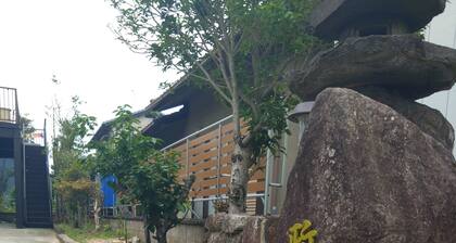 Masayoshi's Inn 3 years after remodeling Rates are for up to 3 persons per room. Free access to common areas. It is a quiet, Japanese-style inn. Taiwanese, English, Japanese live dialogue. No accommodation for elementary school students and younger.