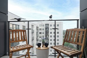 อพาร์ทเมนท์, 1 ห้องนอน, ระเบียง | ระเบียง