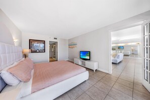 2 bedrooms, desk, iron/ironing board, WiFi