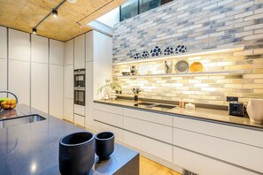 Comfort Duplex, 2 Bedrooms - Be London - The Bloomsbury Residences (London)