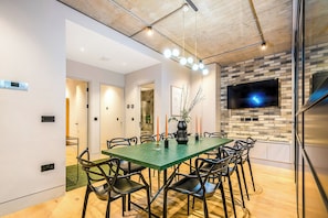 Comfort Duplex, 2 Bedrooms - Be London - The Bloomsbury Residences (London)