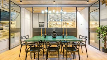 Comfort Duplex, 2 Bedrooms | 2 bedrooms, Egyptian cotton sheets, premium bedding