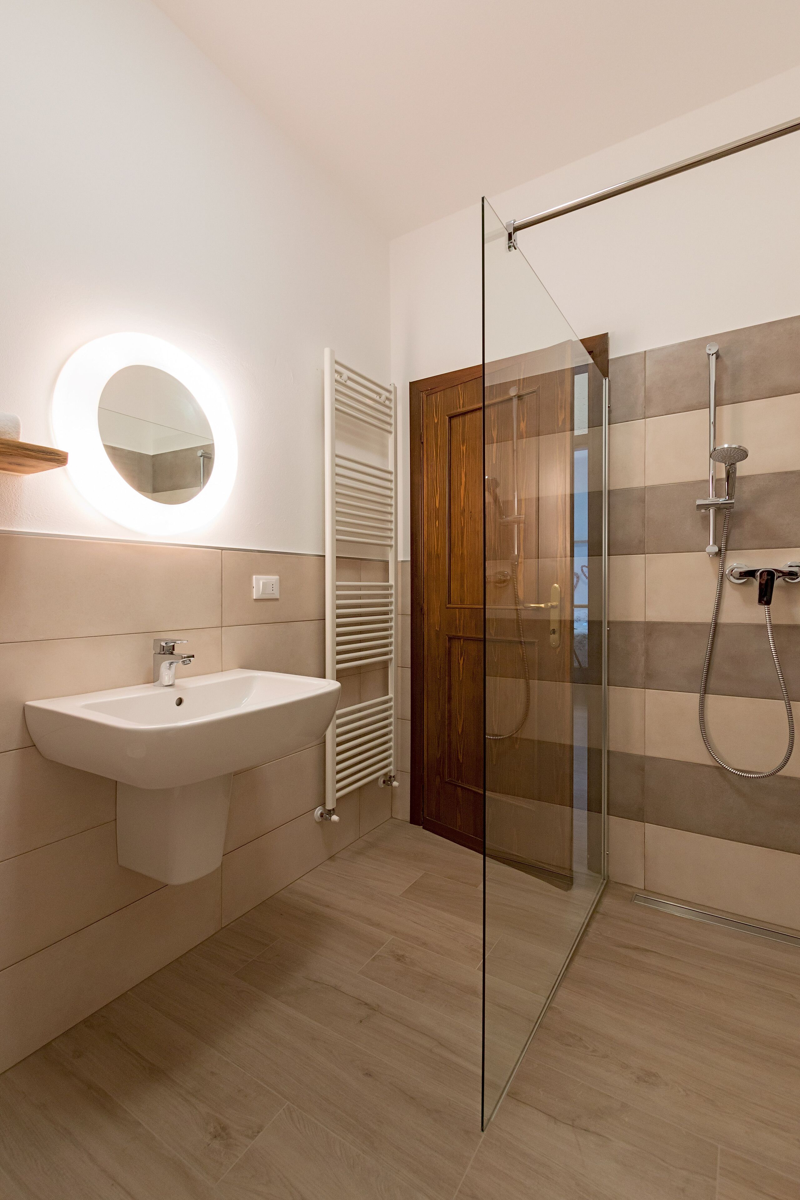 Maison, vue jardin | Salle de bain