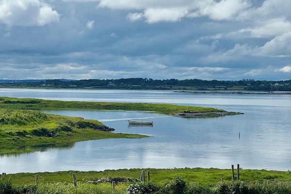 Oceanview Residence view of Atlantic Ocean