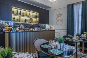 Desayuno continental incluido todos los días