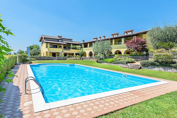 Außenpool (je nach Saison geöffnet)