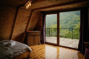 Bungalow Panoramique, vue montagne | Literie de qualité supérieure, surmatelas, bureau