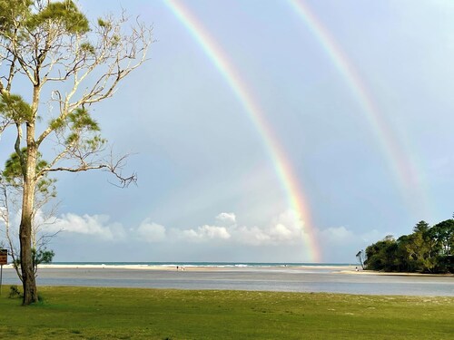 AquaLakeCathie - 3 bedroom town house amazing location!