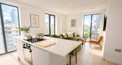 Organika Suite & 2BR Luxury w/ Skyline Views & Gym Access!