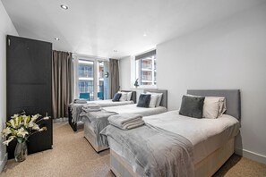 2 bedrooms, in-room safe, desk, iron/ironing board