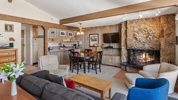 Condo (Lichenhearth 17) | Living area | TV