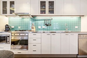 Fridge, microwave, oven, stovetop
