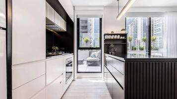 Fridge, microwave, oven, stovetop