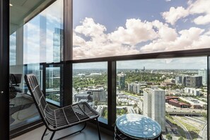 Interior - Nordic Condo For Getaways or Remote Work (Southbank)