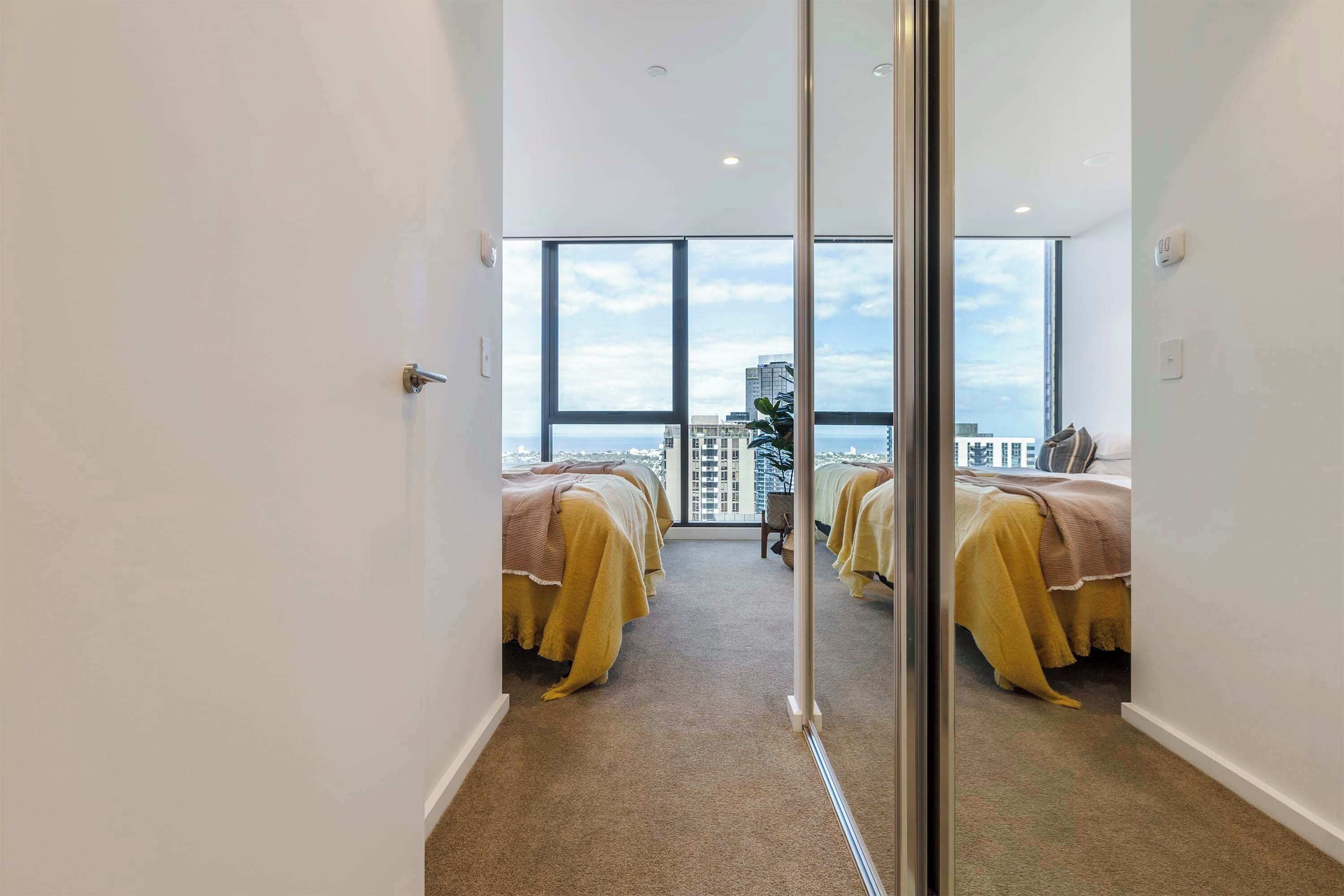 3 chambres, fer et planche à repasser, Wi-Fi gratuit, draps fournis