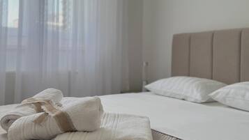 Comfort Apartment, 2 Bedrooms, Terrace, Garden View | 2 bedrooms, individually decorated, individually furnished, free WiFi