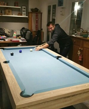 Games room - 4 Bedroom Private vacation home in Cestas (Cestas)