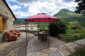 Outdoor dining - Little Paradise (Orpierre)