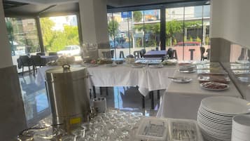 Desayuno buffet incluido todos los días