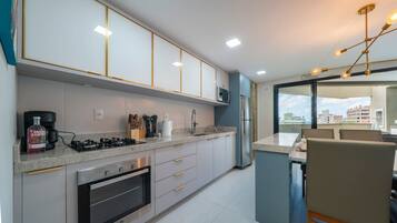 公寓 | 私人廚房 | 電冰箱、微波爐、烤箱、洗碗機