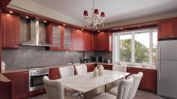 Luxury-Villa, Meerblick | Eigene Küche