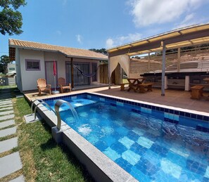 Pool - Lofts com Piscina Privativa a 5 Minutos da Praia (Prado)