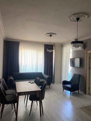 Standard Apartment | Living area - Konyaalti Suite Hotel (Konyaalti)
