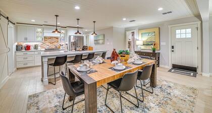 3 Mi to Lake Ray Roberts: Luxe Pilot Point Home