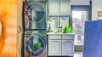 Nhà (3 Bedrooms) | Nội thất