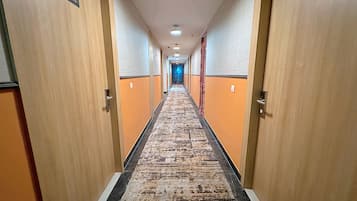 房內用餐