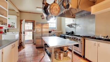 Villa (Multiple Bedrooms) | Interior