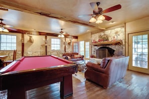 Villa (Multiple Bedrooms) | Interior - Rural Texas Villa w/ Hot Tub - Horses Welcome! (Tarpley)