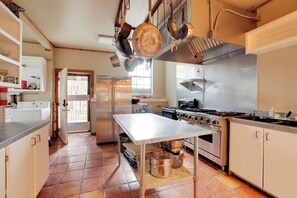 Villa (Multiple Bedrooms) | Interior