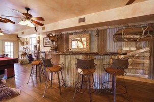 Villa (Multiple Bedrooms) | Interior