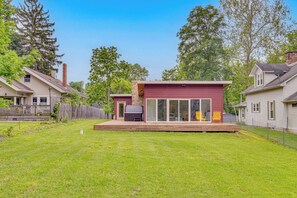 Exterior - Mid-century Modern Lake Cottage in Indiana! (Greenfield)