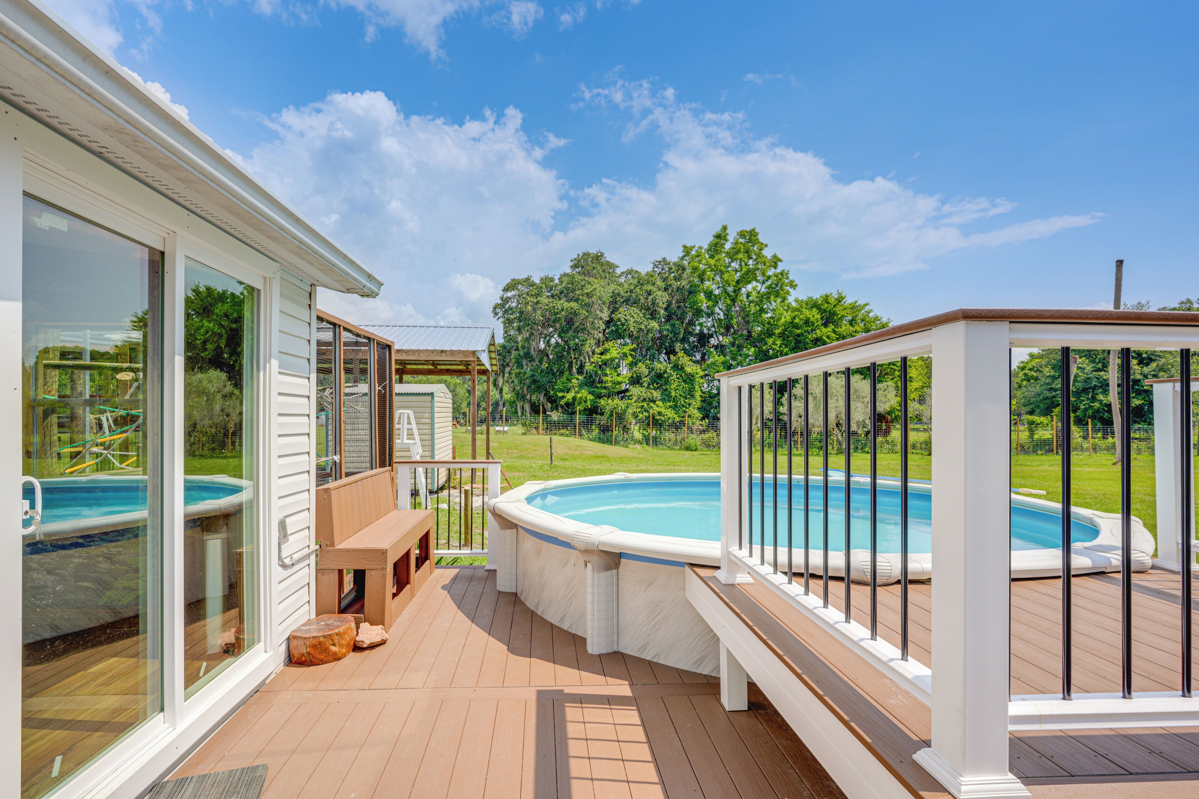 المنشأة من الداخل