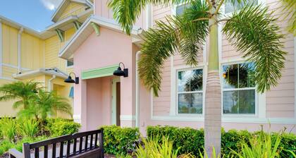 ~ 11 Mi to Disney: Bright Kissimmee Townhome!